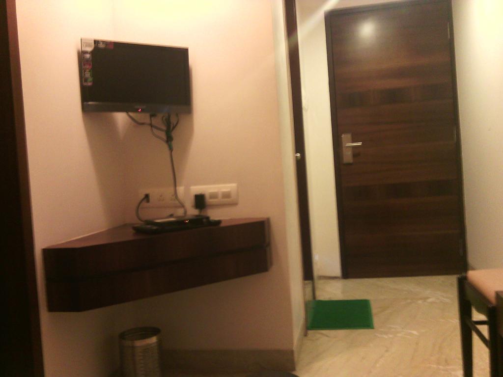 Hotel Better Home International Mumbai Room photo